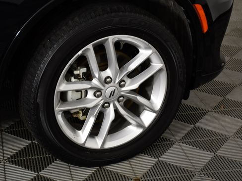 Used 2025 Dodge Durango GT AWD/4WD image 50