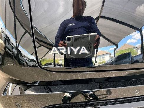 Certified 2023 Nissan Ariya FWD image 9