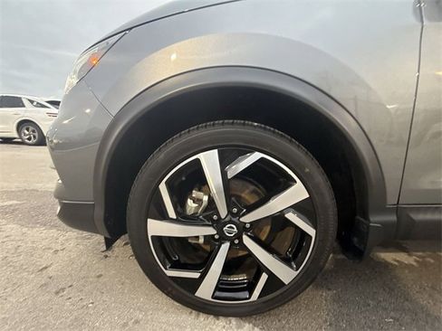 Certified 2022 Nissan Rogue Sport SL w/ Premium Package image 10