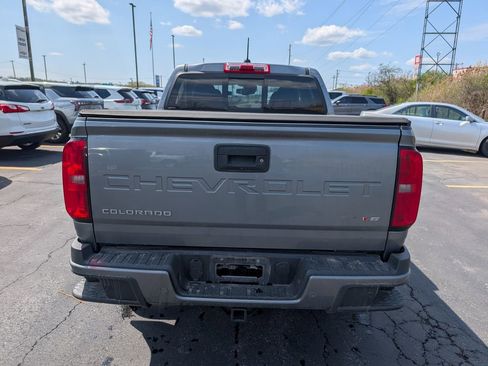 Used 2022 Chevrolet Colorado LT w/ LPO, Tonneau and Step Package AWD/4WD image 6