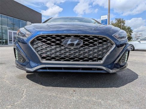 Used 2018 Hyundai Sonata Limited image 9