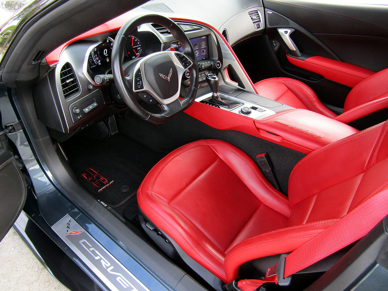 Used 2019 Chevrolet Corvette Grand Sport RWD image 10