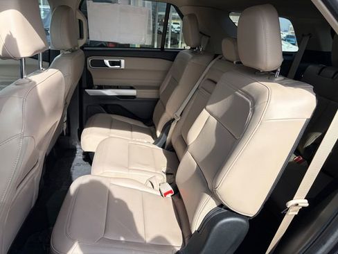 Used 2024 Ford Explorer XLT w/ Equipment Group 202A image 35