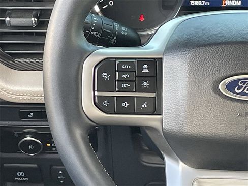 Used 2024 Ford Expedition Limited image 18