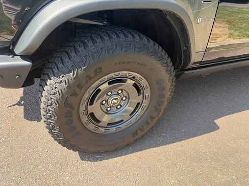 Used 2024 Ford Bronco Everglades AWD/4WD image 4