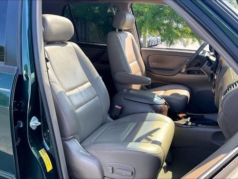 Used 2002 Toyota Sequoia SR5 RWD image 7