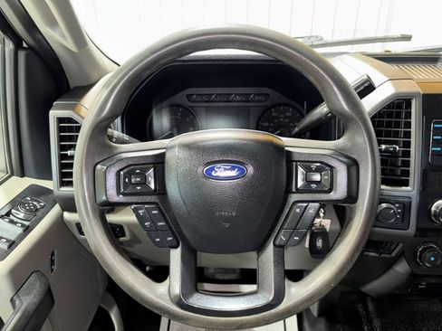 Used 2019 Ford F250 XL w/ Power Equipment Group image 18