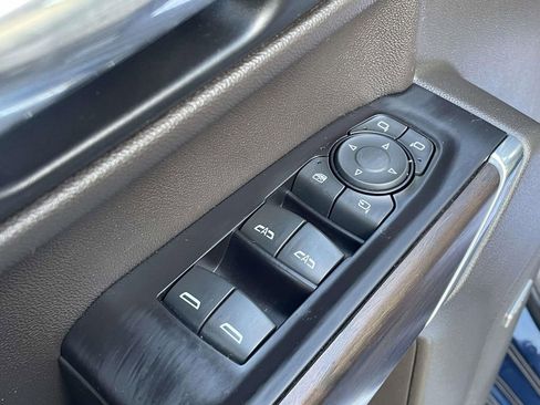 Used 2019 GMC Sierra 1500 SLT w/ SLT Premium Plus Package image 15