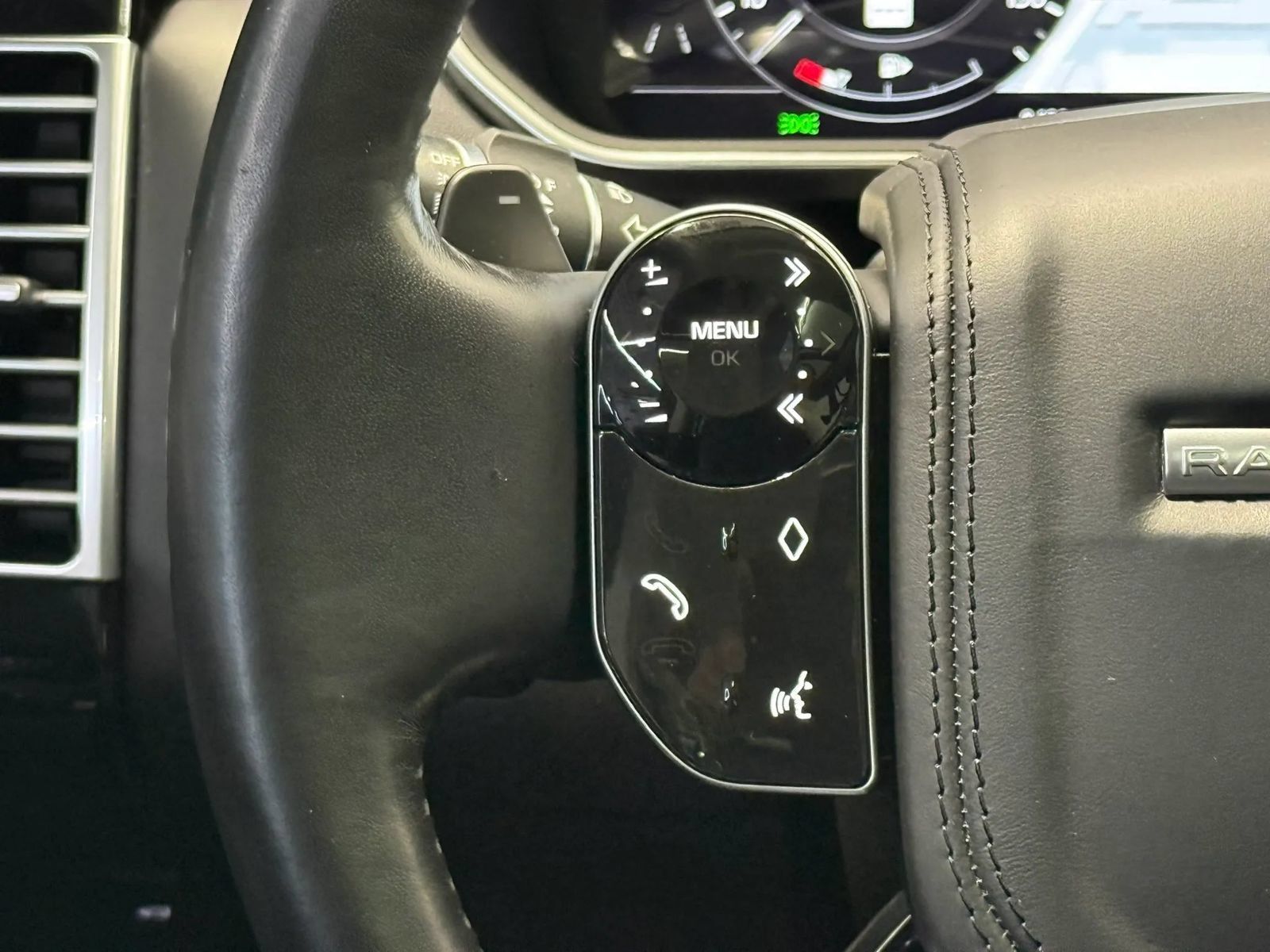 Used 2019 Land Rover Range Rover HSE AWD/4WD image 23