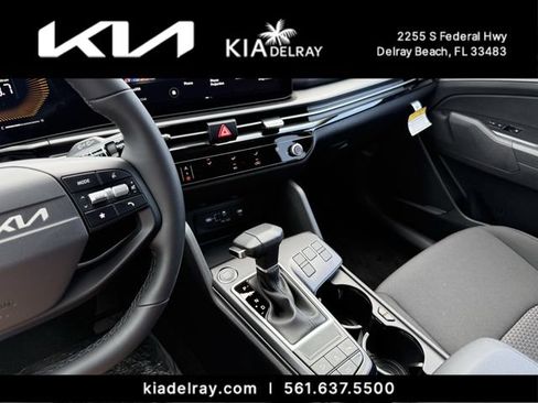 New 2026 Kia Sportage LX FWD image 23