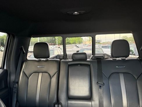 Used 2022 Ford F250 Platinum w/ FX4 Off-Road Package AWD/4WD image 13