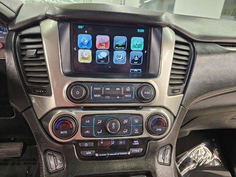 Used 2018 Chevrolet Tahoe LT w/ RST Edition AWD/4WD image 15