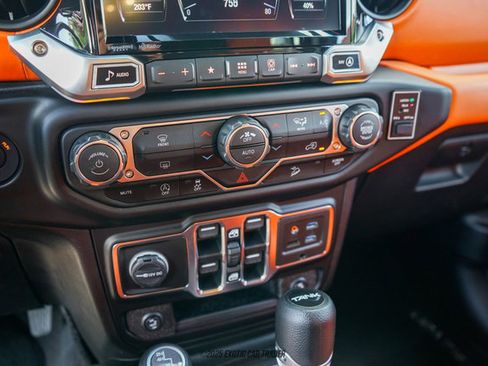 Used 2021 Jeep Wrangler Unlimited Sport AWD/4WD image 32