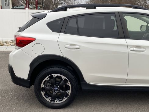 Used 2023 Subaru Crosstrek 2.0i Premium image 6