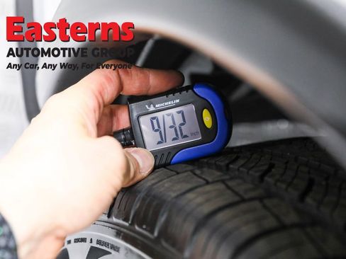 Used 2020 Mitsubishi Outlander ES image 27