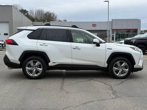 Certified 2020 Toyota RAV4 Limited w/ Carpet Mat Package image 7