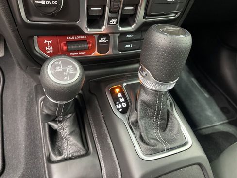 New 2026 Jeep Gladiator Mojave image 17