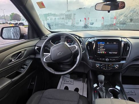 Used 2023 Chevrolet Traverse LT w/ Midnight/Sport Edition AWD/4WD image 15