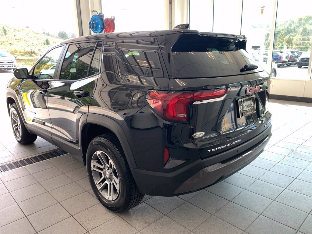 Used 2026 GMC Terrain Elevation AWD/4WD image 12