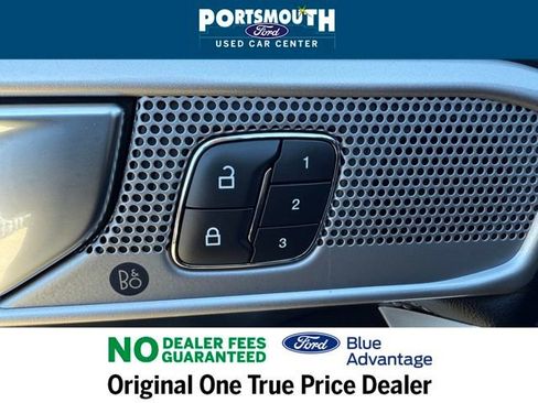 Used 2022 Ford Explorer Limited w/ Equipment Group 301A image 26