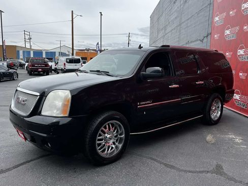 Used 2008 GMC Yukon XL Denali AWD/4WD image 4
