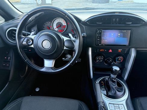 Used 2019 Toyota 86 image 16