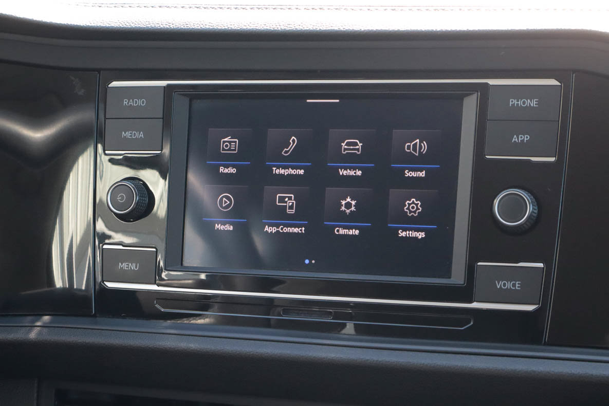 Used 2024 Volkswagen Jetta SE FWD image 21