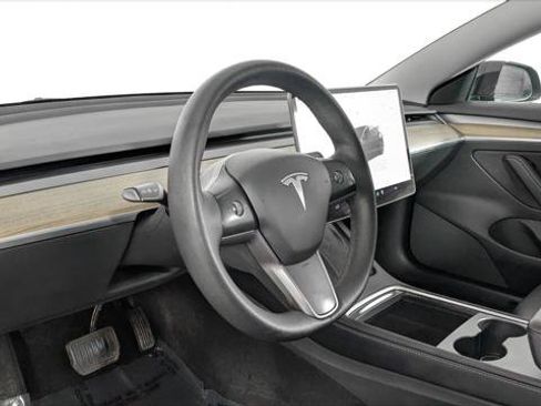 Used 2022 Tesla Model 3 Long Range AWD/4WD image 23