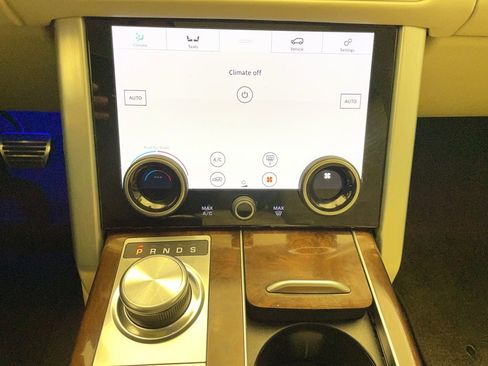 Used 2021 Land Rover Range Rover Westminster Edition image 15