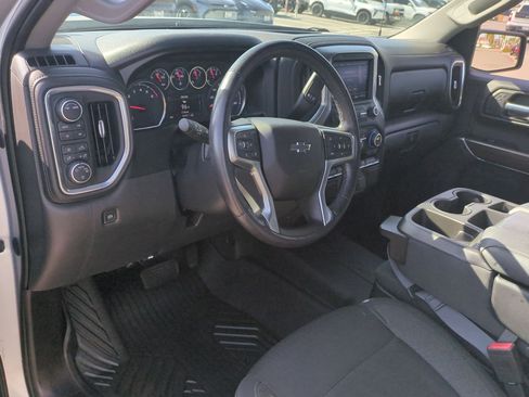 Used 2020 Chevrolet Silverado 1500 RST image 10