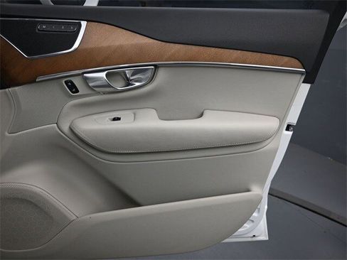 Used 2018 Volvo XC90 T6 Inscription w/ Convenience Package image 31