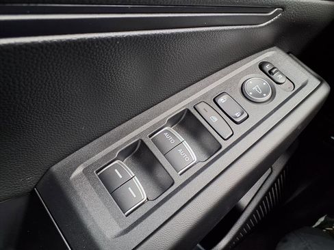 Used 2025 Honda Accord LX image 9