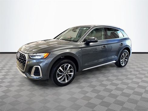 Certified 2023 Audi Q5 2.0T Premium Plus w/ Premium Plus Package AWD/4WD image 3