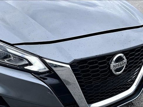 Used 2020 Nissan Altima 2.5 SV FWD image 28