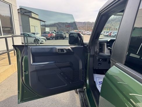 Used 2024 Ford Bronco Outer Banks image 11