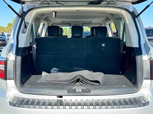 Used 2022 Nissan Armada SL image 27
