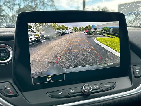 Certified 2025 Chevrolet Blazer LT FWD image 13