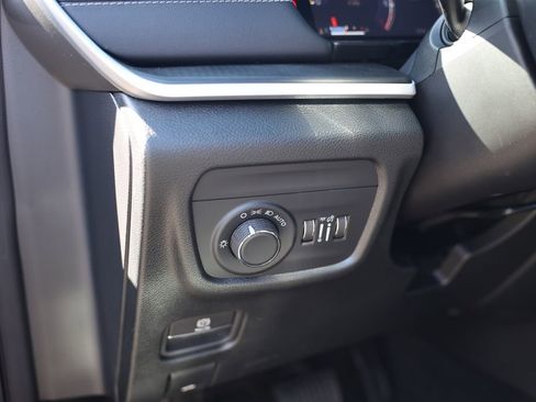 New 2025 Jeep Grand Cherokee Laredo w/ MOPAR Finishing Package image 18