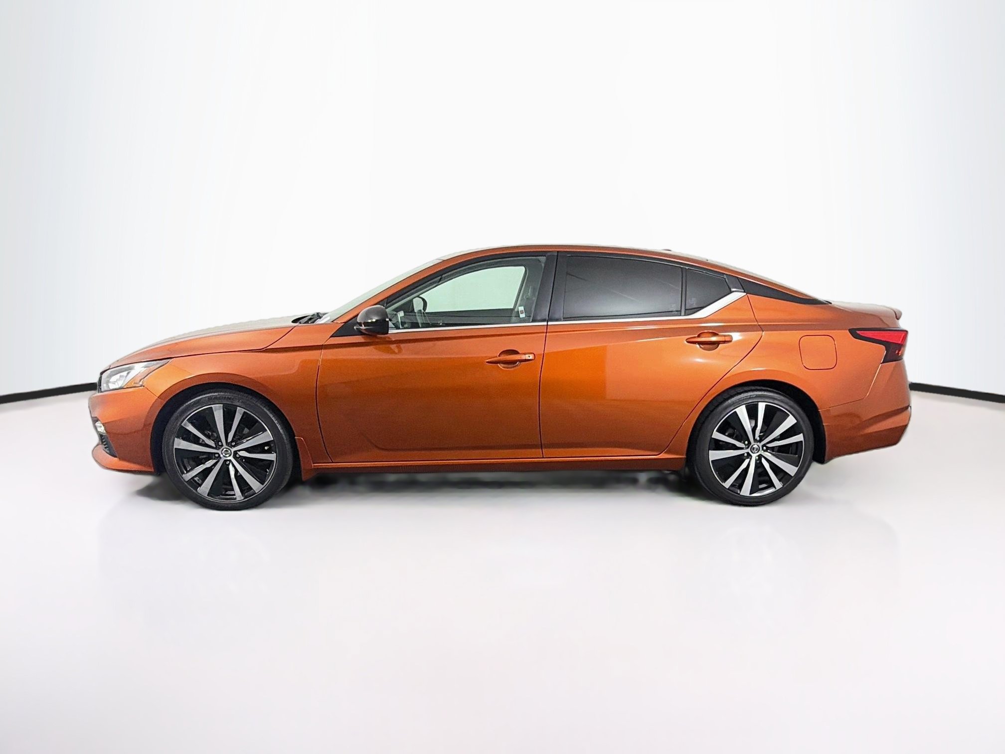 Used 2022 Nissan Altima 2.5 SR FWD image 4
