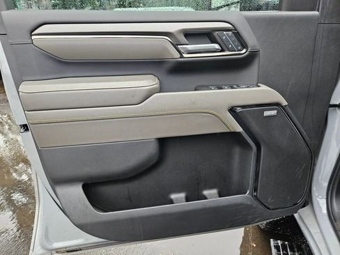 Used 2024 Chevrolet Silverado 2500 ZR2 image 11