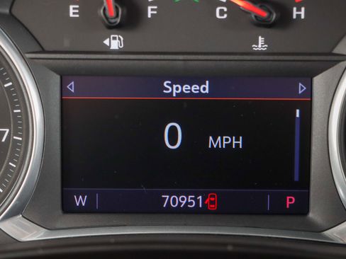 Used 2022 GMC Terrain SLT image 16