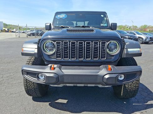 Used 2026 Jeep Gladiator Mojave AWD/4WD image 2