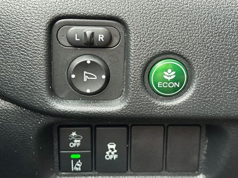 Certified 2022 Honda Pilot TrailSport image 31