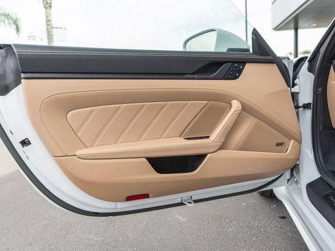 Used 2023 Porsche 911 Cabriolet image 28
