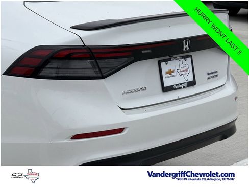Used 2023 Honda Accord Sport image 6