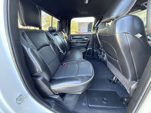 Used 2019 RAM 3500 Laramie image 27