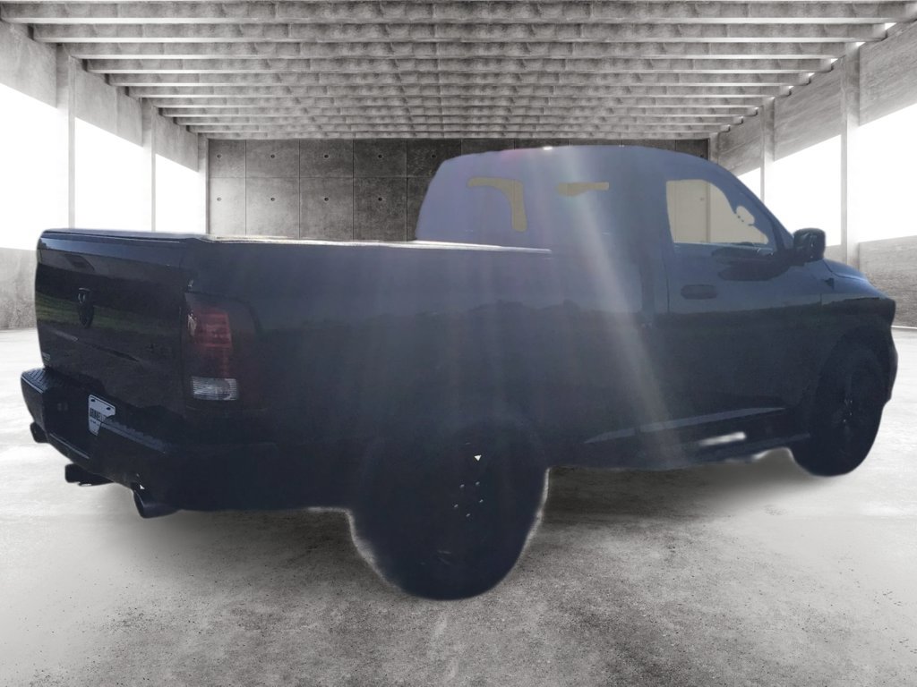 Used 2015 RAM 1500 Express w/ Black Ram 1500 Express Group AWD/4WD image 5