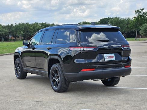New 2025 Jeep Grand Cherokee L Altitude image 6