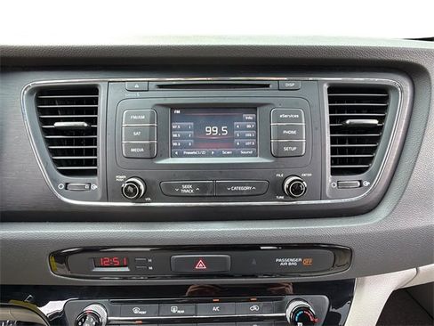 Used 2016 Kia Sedona LX w/ Option Group 020 image 23