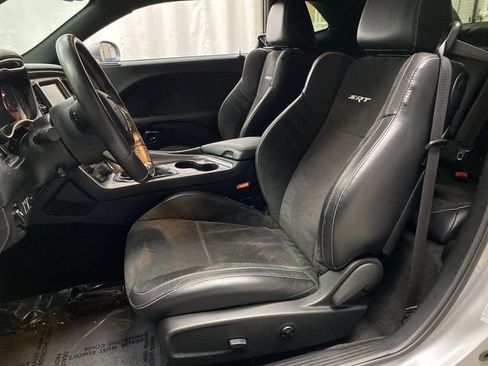 Used 2015 Dodge Challenger SRT Hellcat image 4